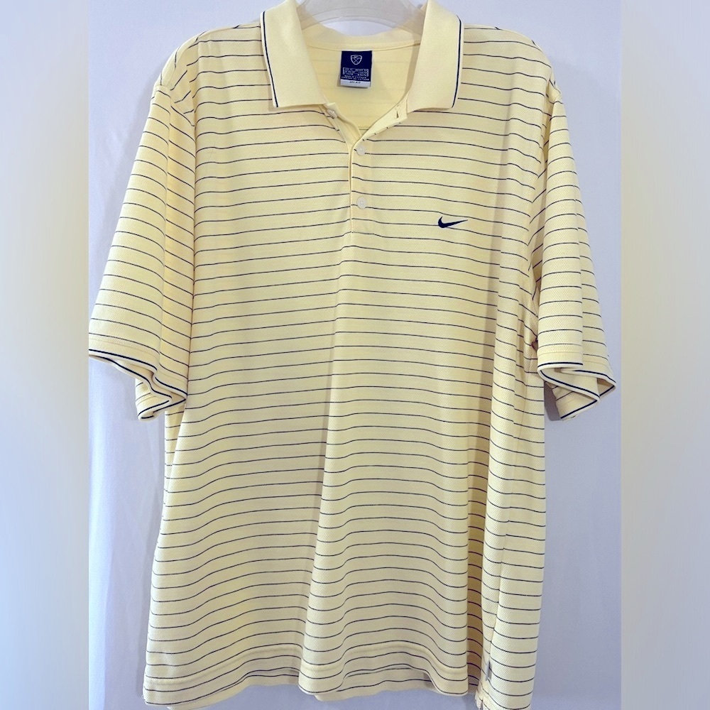 Men’s Nike Drifit Yellow and Black‎ Stripped Shirt Size XL